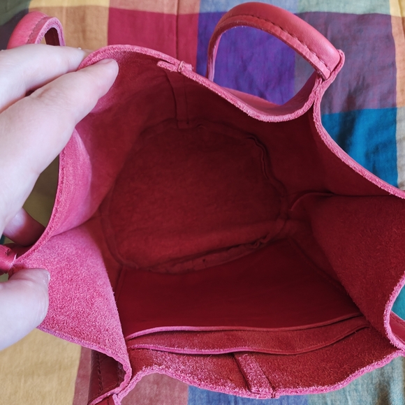 Portland Leather Devan bucket Bag - Picture 3 of 3